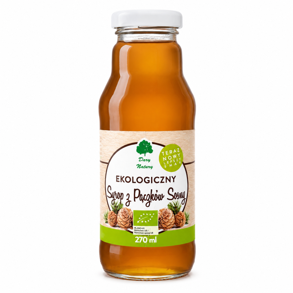 Ekologiczny Syrop z Pączków Sosny Dary Natury to aromatyczny produkt o charakterystycznym, leśnym smaku. Powstaje z wykorzystaniem pączków sosny i sprawdzi się jako dodatek do herbaty, wody, deserów oraz domowych napojów.